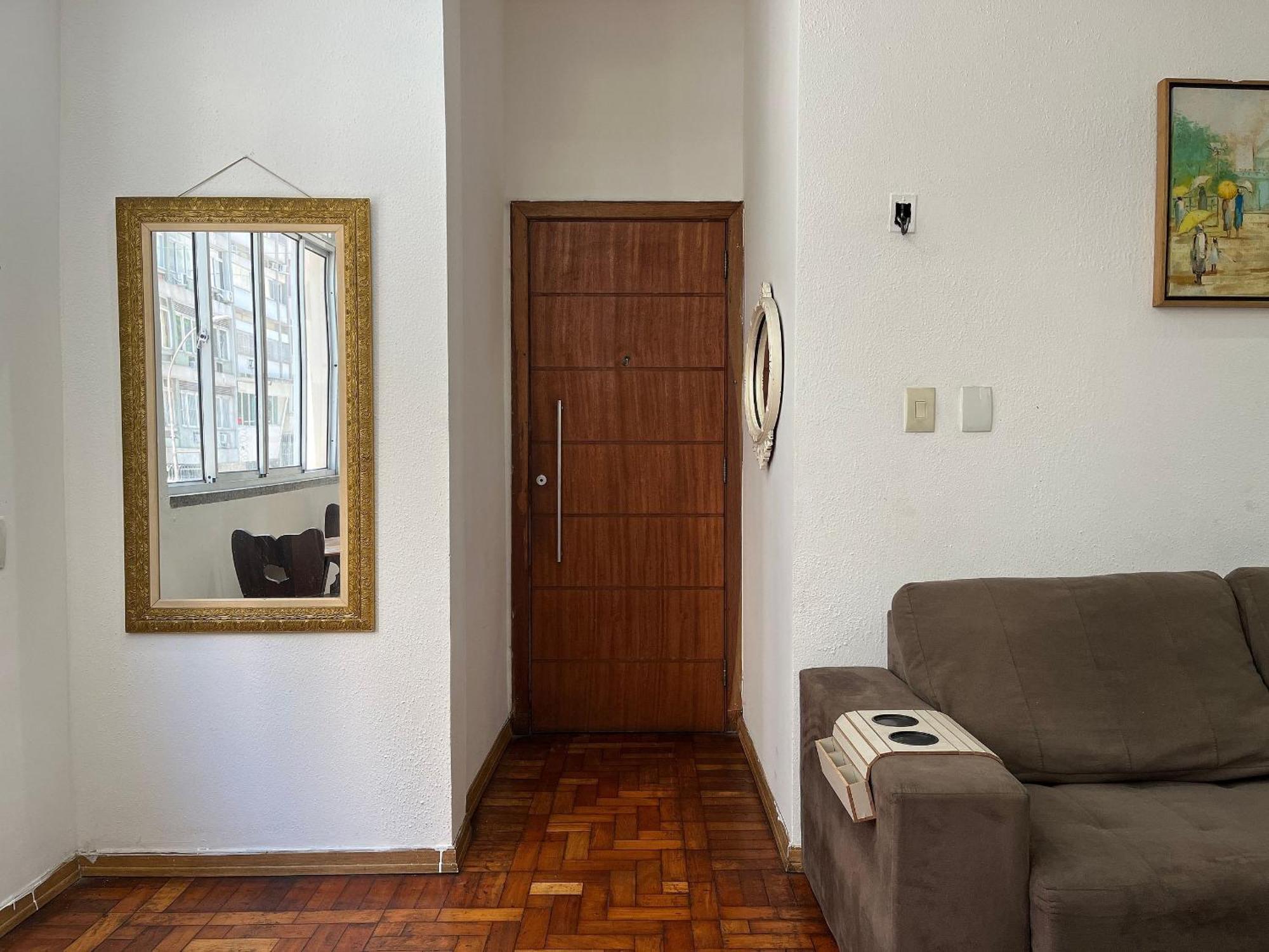 Apartamento Espacoso Na De Copacabana
